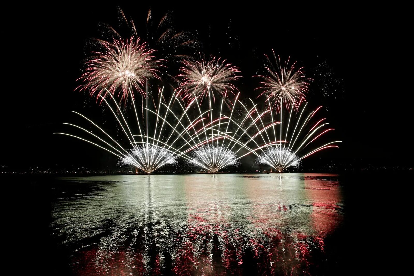 Seenachtsfest Feuerwerk über dem Zürichsee